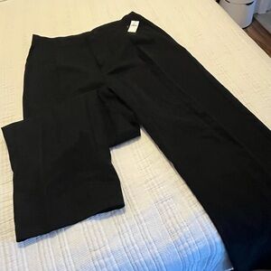 New w/ Tags Chic Polished Pleated Black Pants